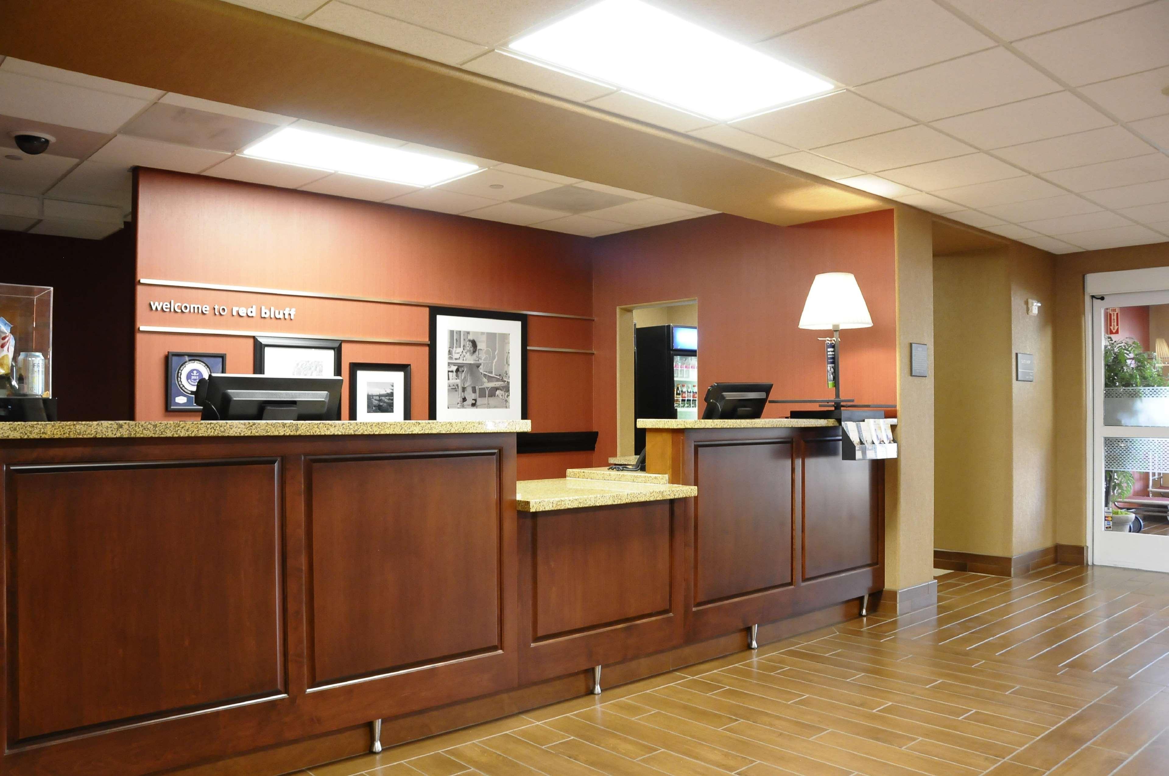 Hampton Inn & Suites Red Bluff Eksteriør billede