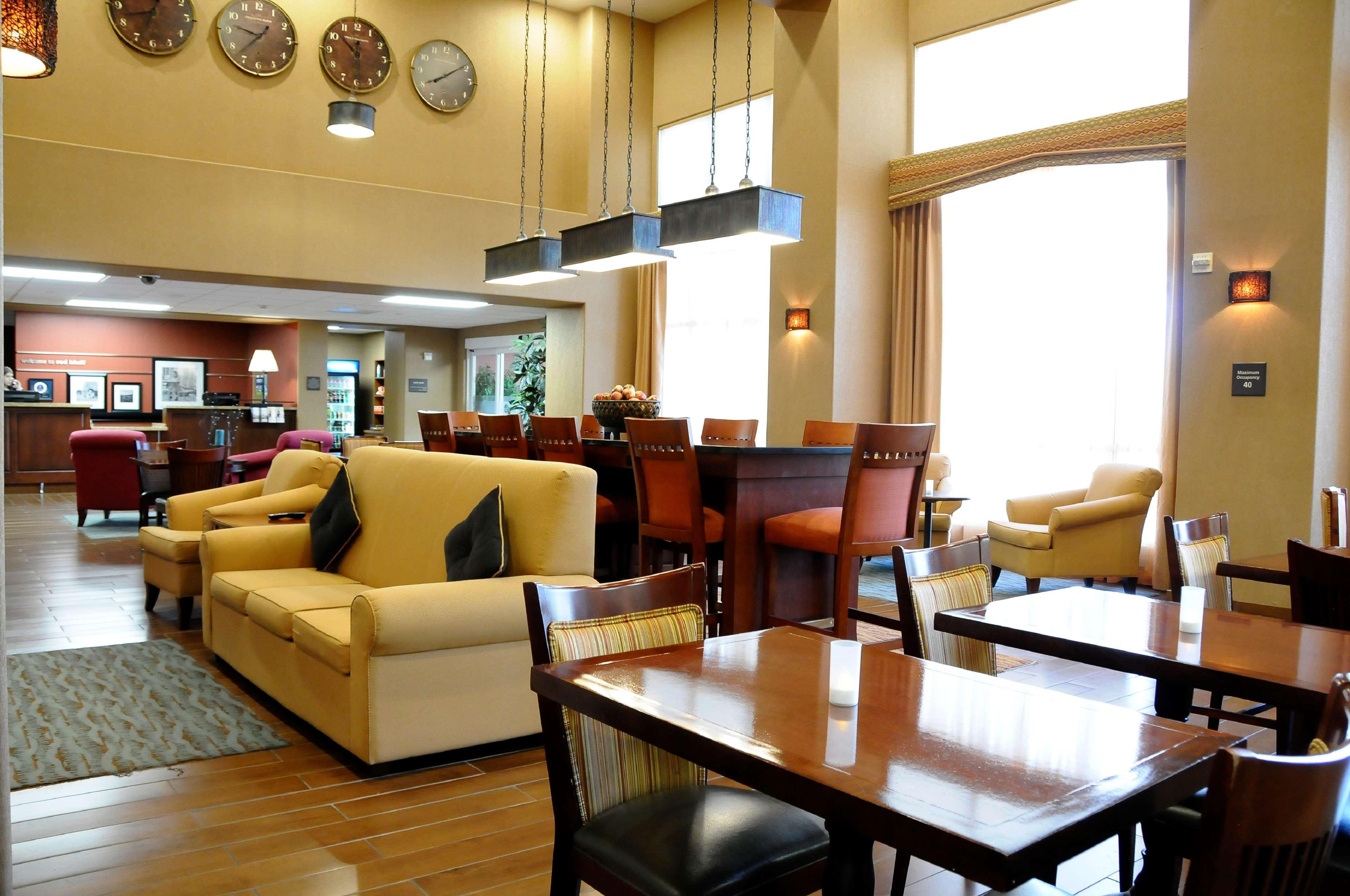 Hampton Inn & Suites Red Bluff Eksteriør billede