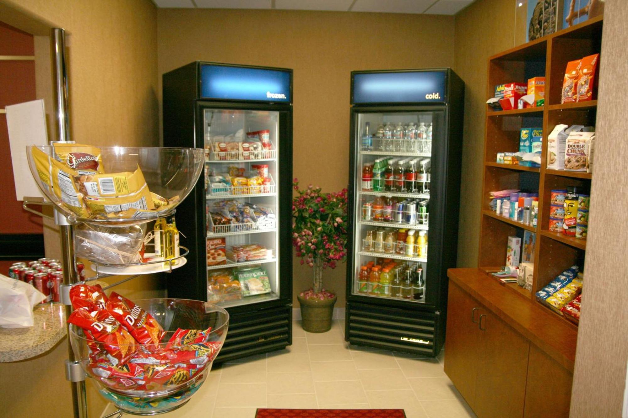 Hampton Inn & Suites Red Bluff Eksteriør billede